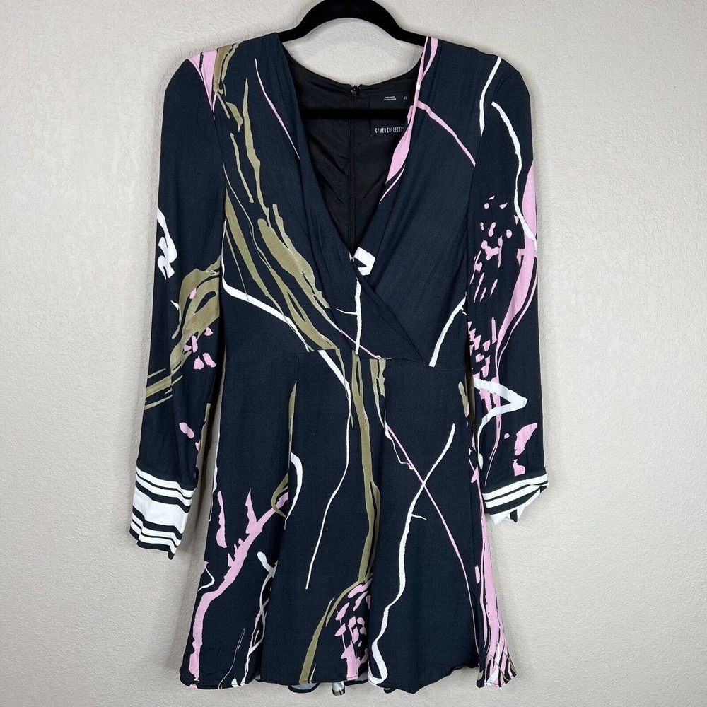 C/Meo Collective Faux‎ Wrap Mini Dress Size XS Black Abstract Long Sleeve Cuffed